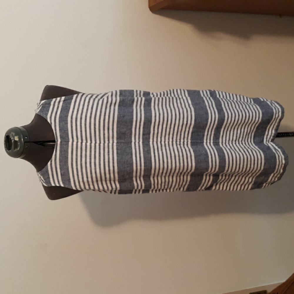 Old navy linen sundress size medium